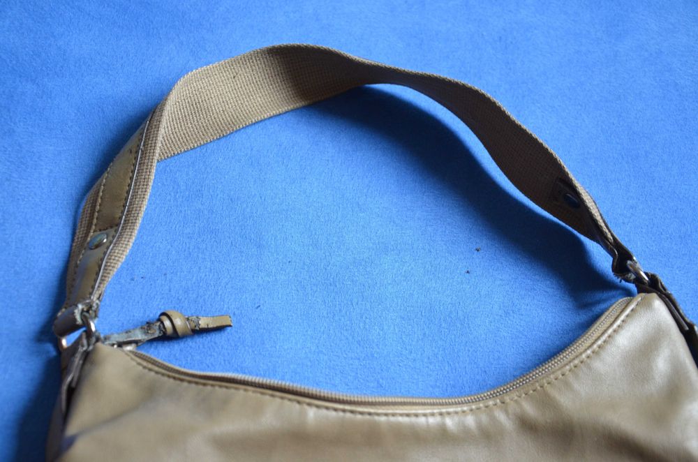 Skórzana torebka Esprit