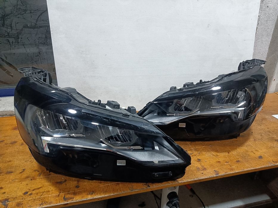 Farol Peugeot 3008 LED technology ótica 2023