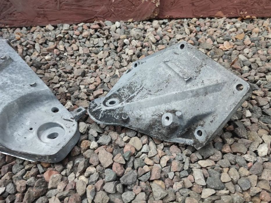 bmw e60 / e61 oryginalne łapy silnika / łapa zawieszenia lewa / praw
