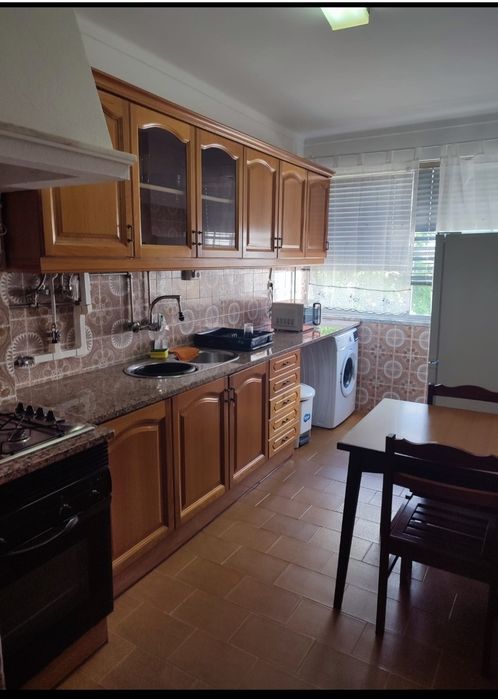 Quarto para casal ou para partilhar em Alhos Vedros