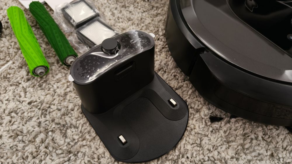 Irobot Roomba i7 jak nowy.
