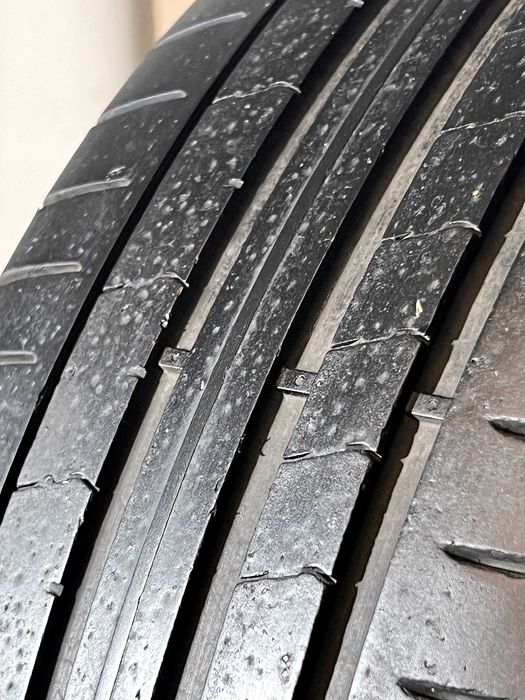Pneus Pirelli Pzero PZ4 - 225/45/19 - Excelentes