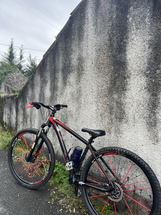 Vendo bicicleta num estado muito bom