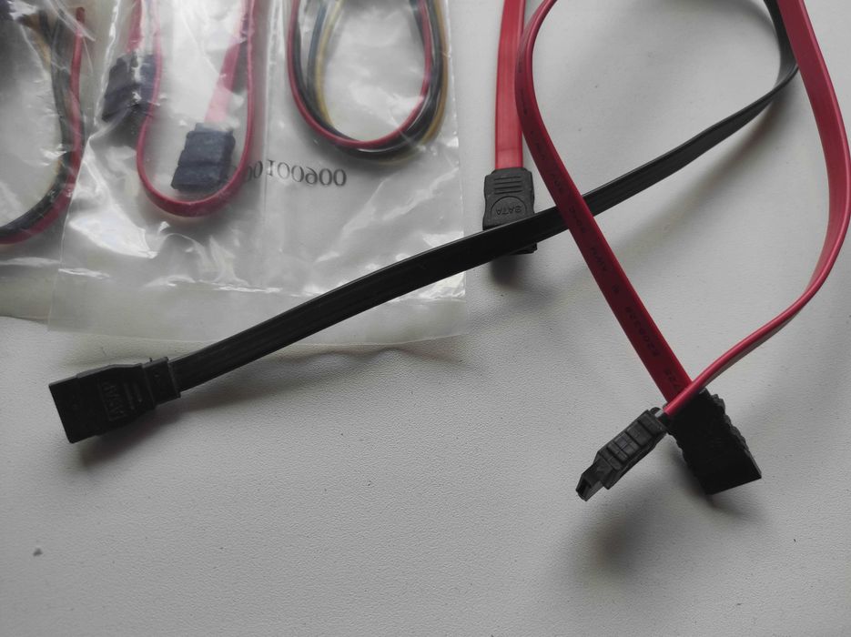 Шлейфы и слоты для ПК (цена за все, что на всех фото)