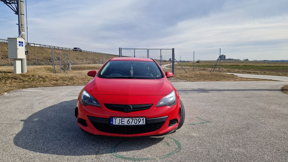 Opel Astra GTC Anglik