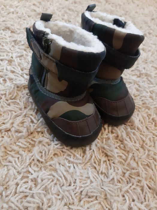 Niechodki buty buciki M&S zestaw 7 par 0-6 miesięcy wyprawka
