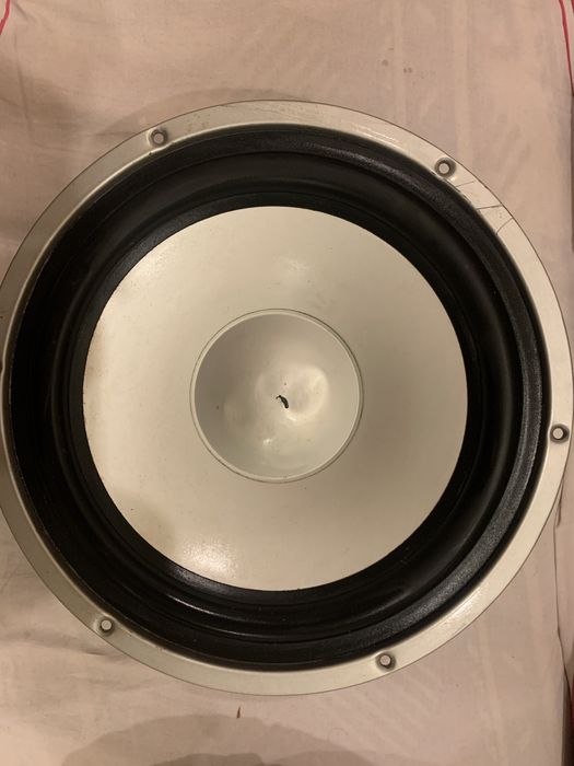 Сабвуферный динамик Magnat модели MW 310.4 P 140