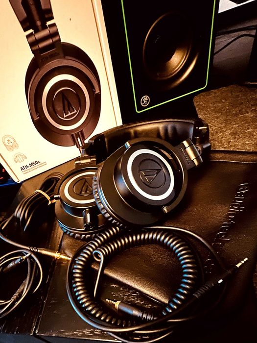 Auriculares Audio-Technica M50 Fones de Ouvido