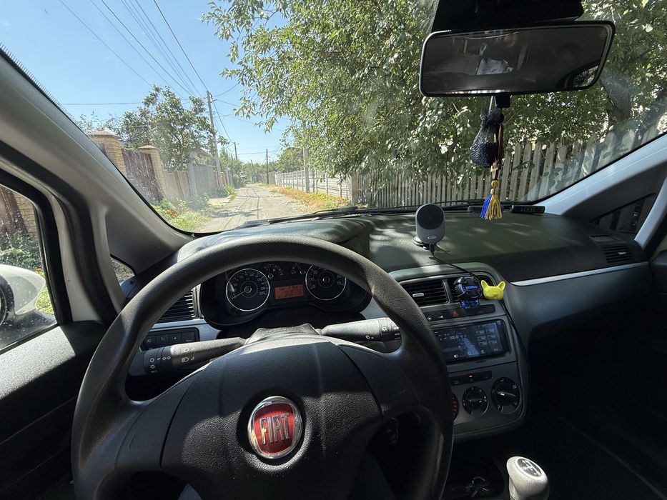 Fiat Grande Punto 2012 VIN ZFA19900001907144 фото оголошення 8 з 8