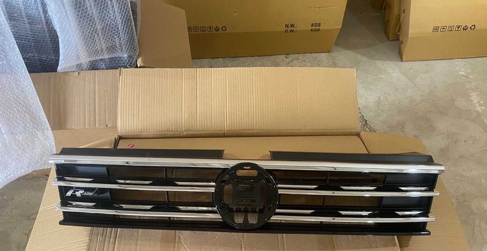 Volkswagen Tiguan Решетка радиатора  R-Line 2018-2021