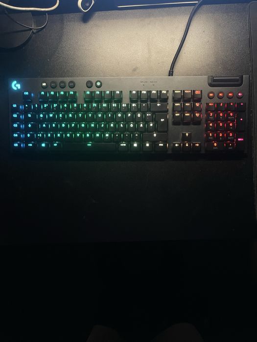 Клавіатура Logitech g815