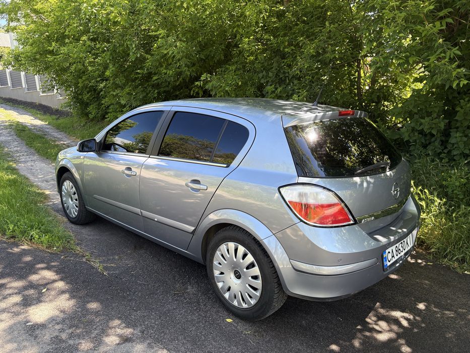 Astra 1.8 АВТОМАТ,не робот!Рідна фарба.