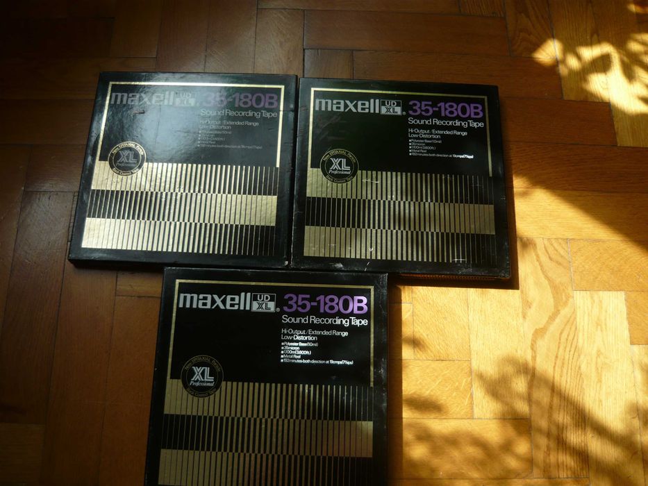 Maxell UD XL aluszzpule z oryginalna tasma i pudelkami