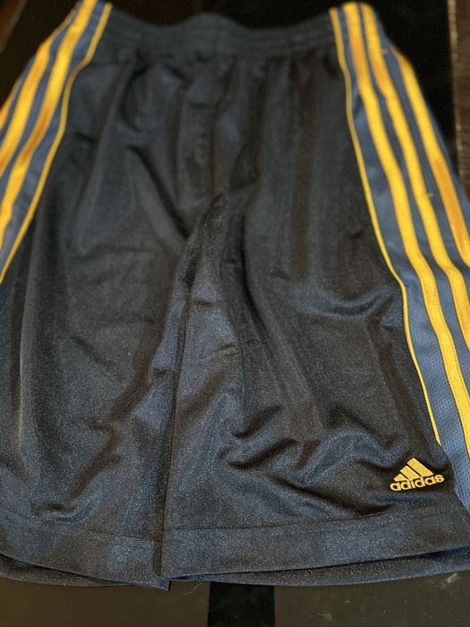 Calção linha de  treino 3 equipamento Real Madrid 2011/2012 Novo