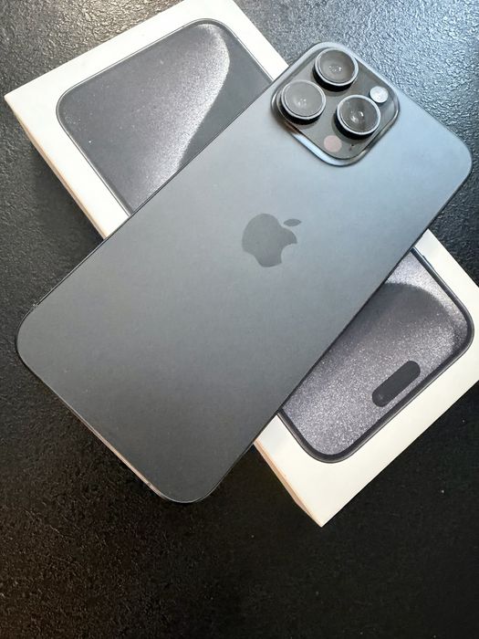 Iphone 15 pro max 256gb black titanium
