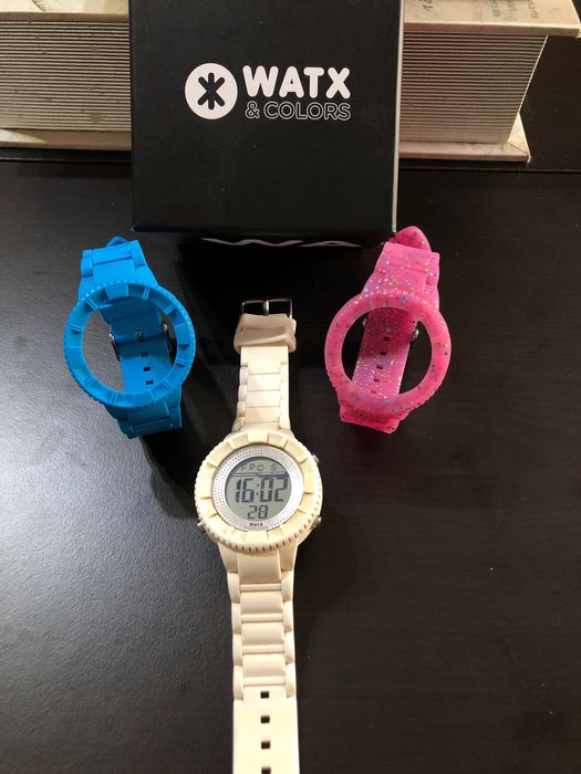 Relógio Watx & colors com 3 pulseiras
