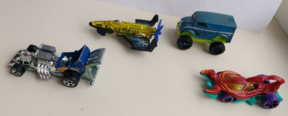 Машинки Hot wheels хот вілс
