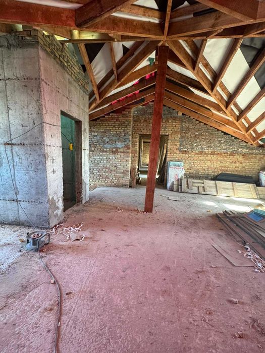 Продається комплекс у центрі м. Полонне, Хмельницька область