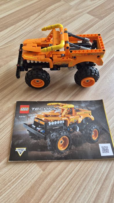 Машинка-конструктор LEGO Technic Monster Jam

TECHNIC

TECHNI