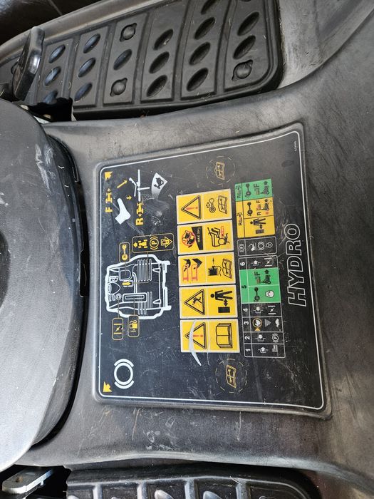 Traktorek kosiarka MTD  silnik Kawasaki  v2 24 KM  kosz hydrostat