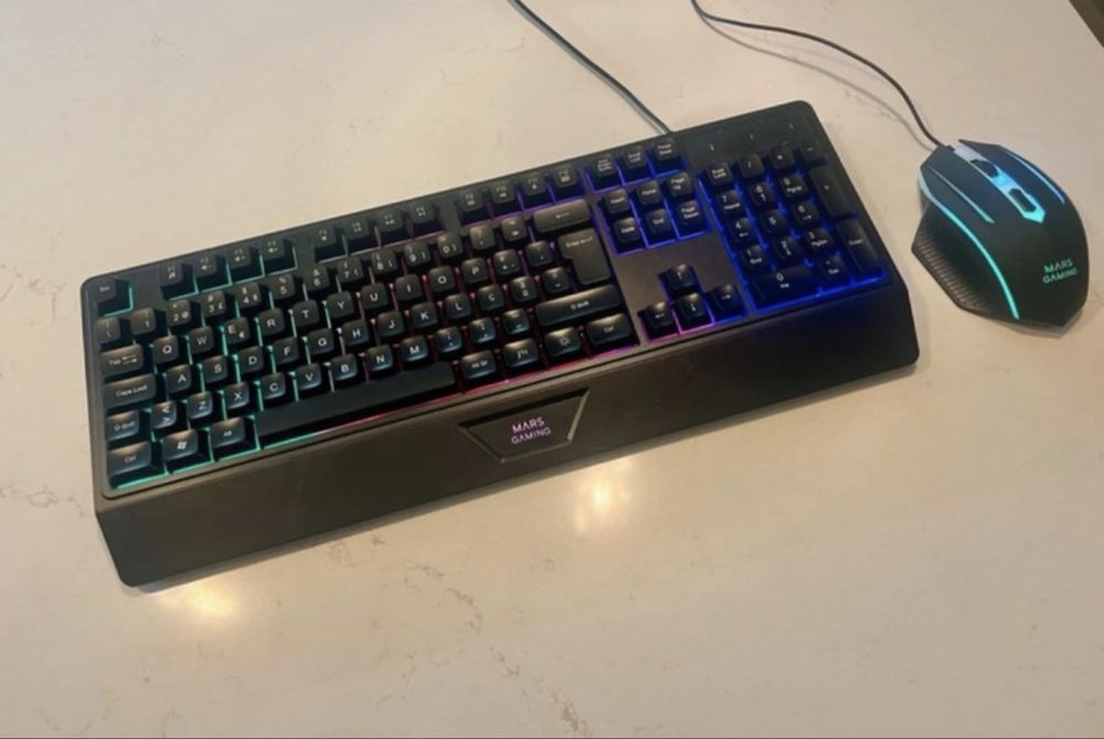 Teclado + rato gaming Mars Gaming RGB (como novos)