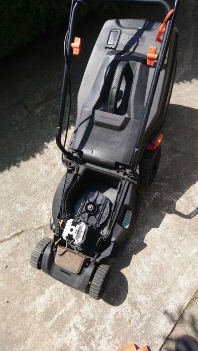 kosiarka elektryczna black decker