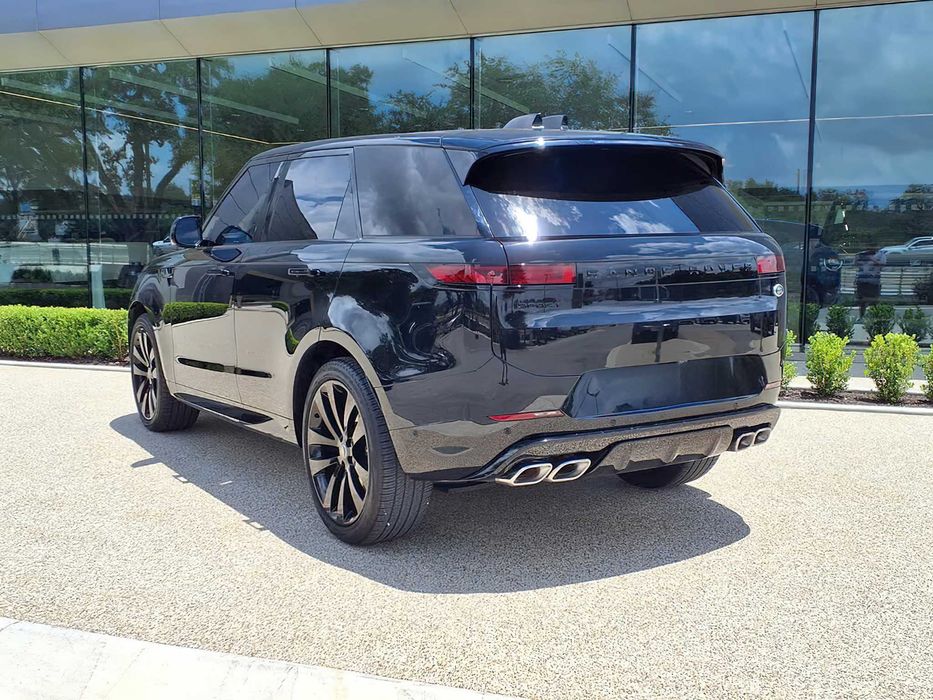 Land Rover Range Rover Sport      2023