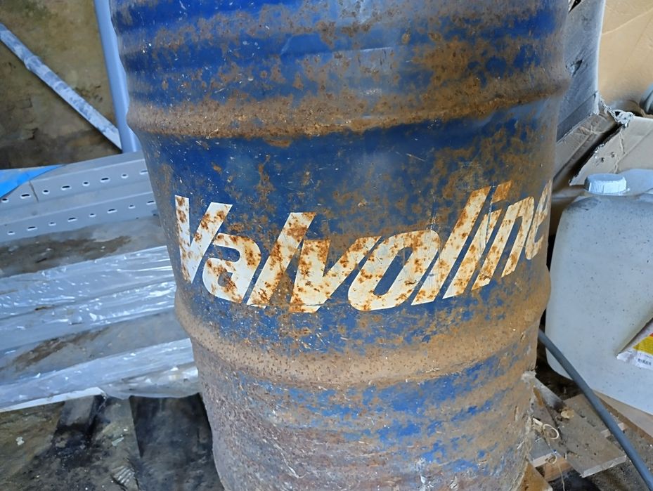 Bidon valvoline lavatório