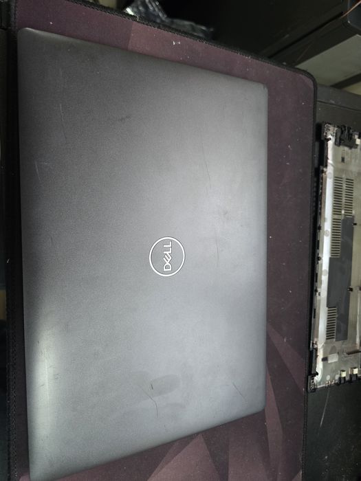 Dell Latitude 5300 i7 8665u 8gb ddr4 ssd 250