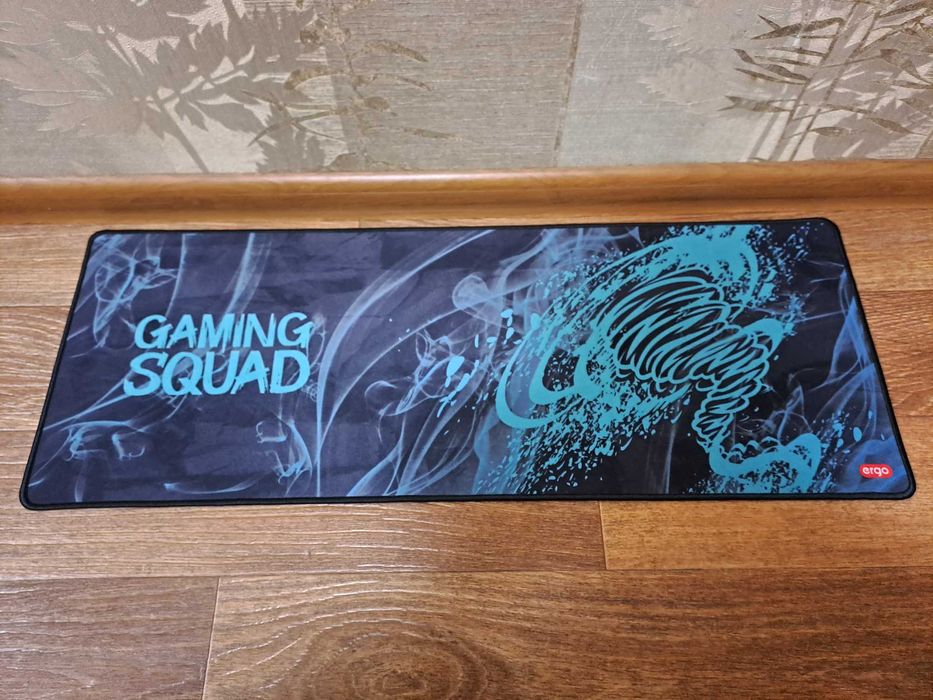 Ігрова поверхня велика в продажу