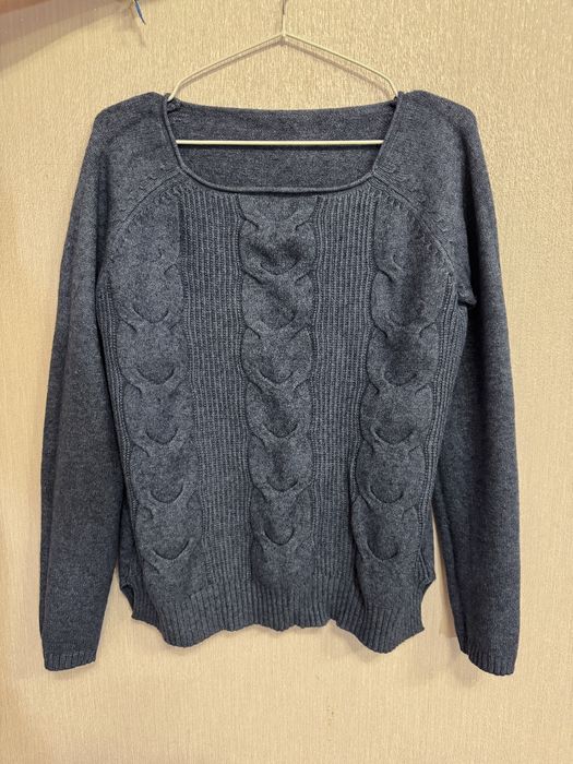 Світер для жінок темно синій