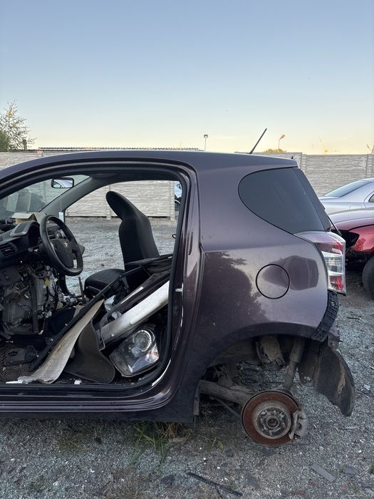 Karoseria ćwiartka toyota IQ lewa prawa