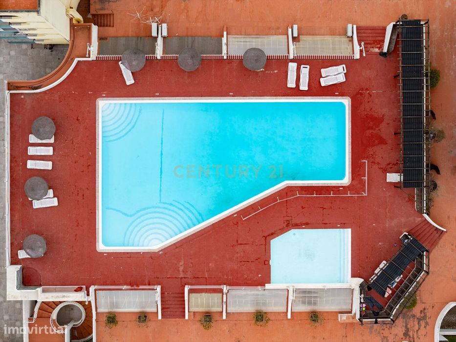 Apartamento T1 com varandas e vista mar no Parque das Amendoeiras — Vi