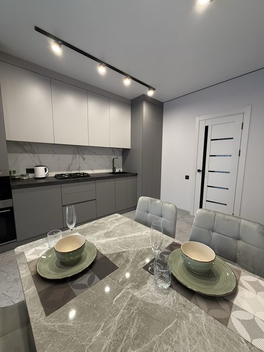 Чорновола. Панорама Де Люкс. Озеро