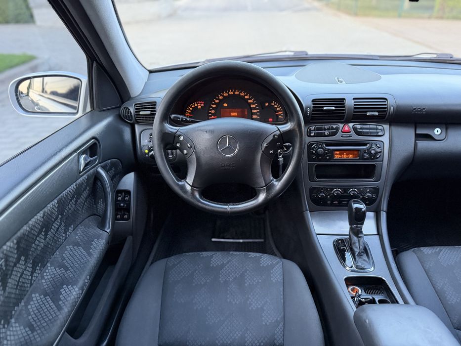 Mercedes C Class w203 на автоматі 1.8  Газ/бенз