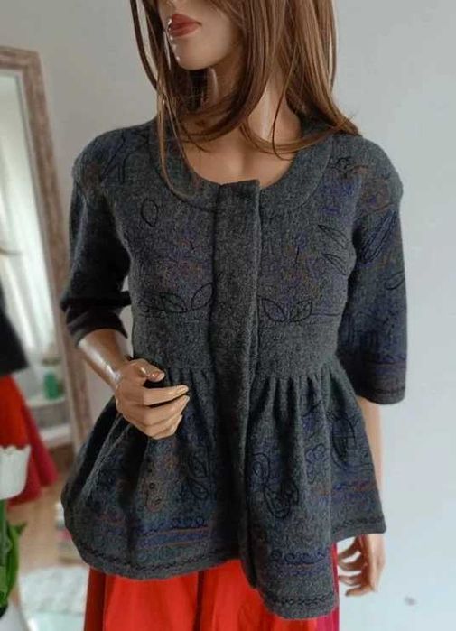 DKNY wełniany płaszcz kardigan haftowany vintage premium wool embroidered scandi chic
