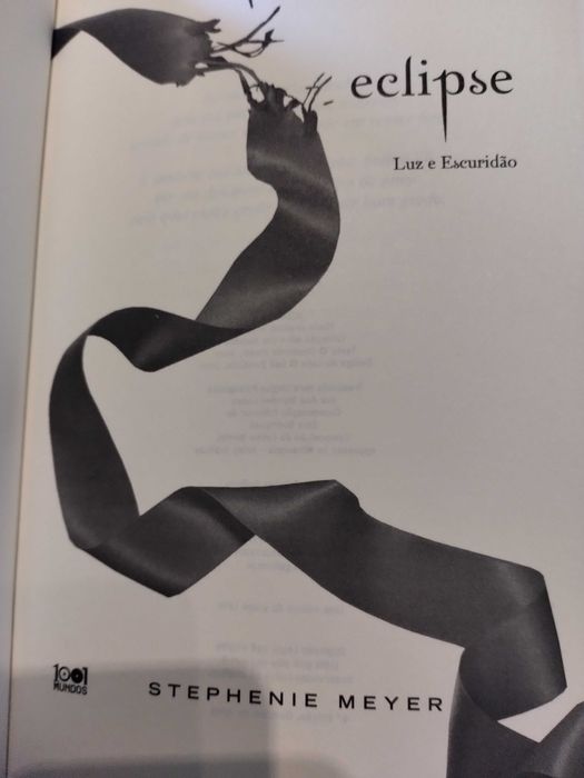 Eclipse luz e escuridão
