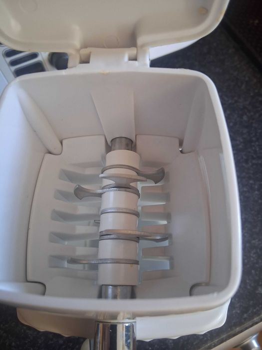 Triturador manual, novo