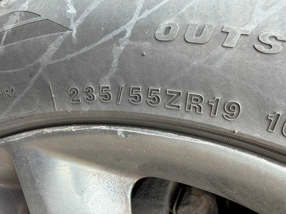 Титани диски колеса резина шина Hyundai Santa Fe 3 235/55 R19 5x114.3.