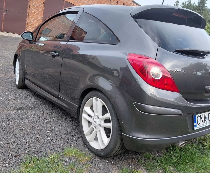 Opel Corsa D 2011