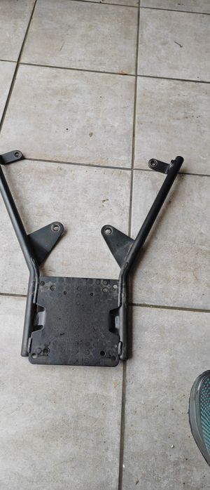 Suporte top case shad Piaggio Mp3 2023