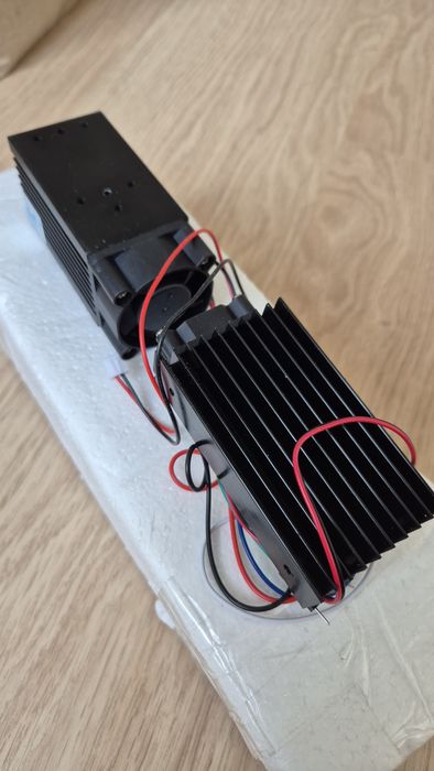 Лазер CNC синій гравер 450nm 2000mW Blue Color 445nm 2W Focusable Lase