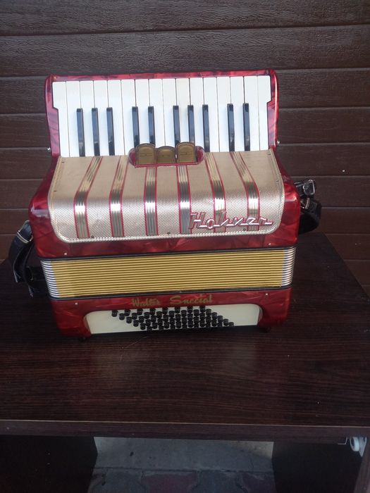 Akordeon Hohner 48 basy