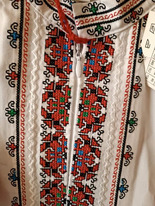 Вишиванка дитяча,нова.