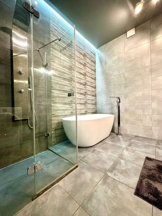 ApartPoltava  Розкішна студія з ЕКСКЛЮЗИВНОЮ ванною подобово ЦЕНТР