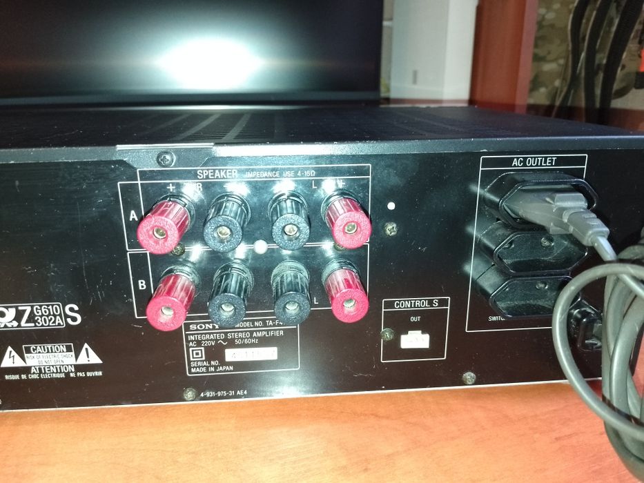 Усилитель Sony  TA-F411 R.