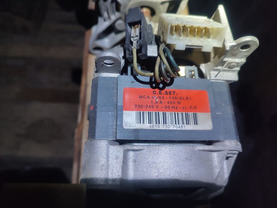 Двигун для пральної машини Whirlpool