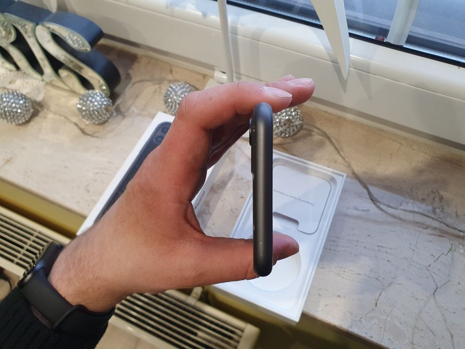 Apple iPhone 11 Czarny 64GB + Pudełko ładny stan KOMPLET! Bez blokad