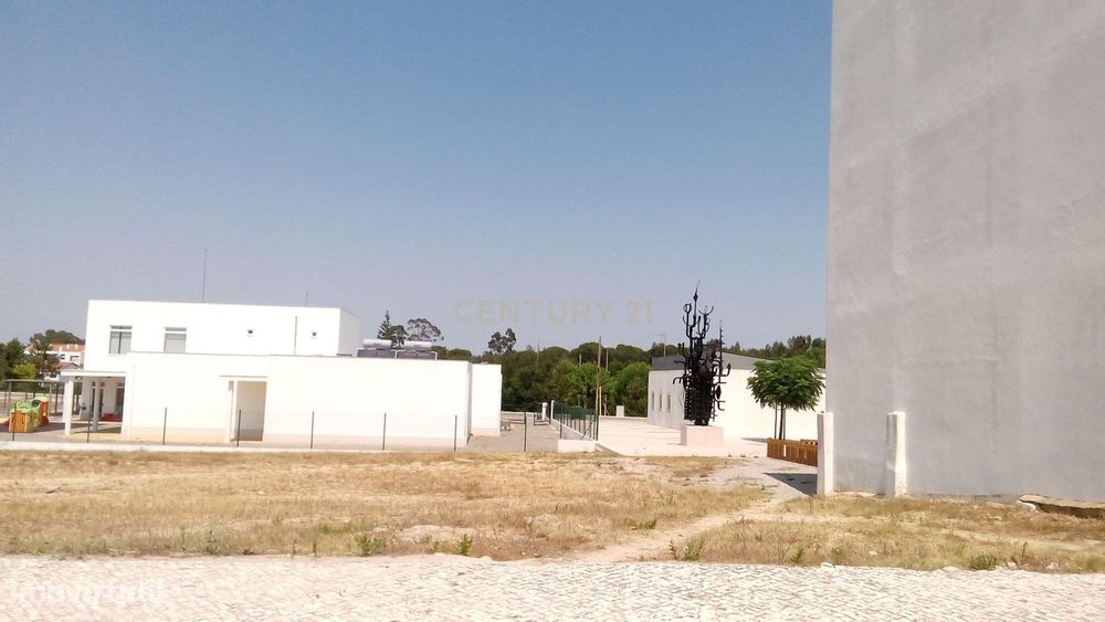 Terreno Urbano- Urbanização Licenciamento -Construção de Prédio- inves