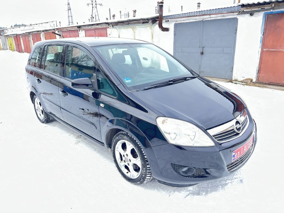 Свіжопригнаний Опель Зефіра з Німеччини